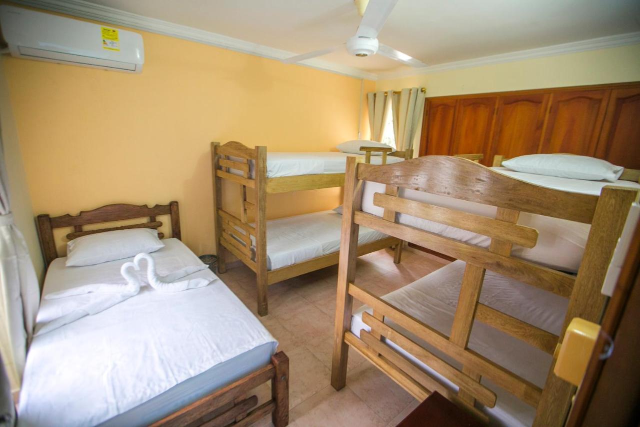Hostal Cartagonova - Habitaciones Privadas Y Amplias Cerca A Zonas Turisticas Cartagena Kültér fotó